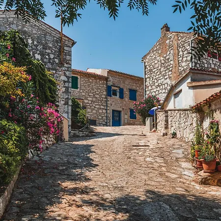 In With One-bedroom 17 Lejlighed *